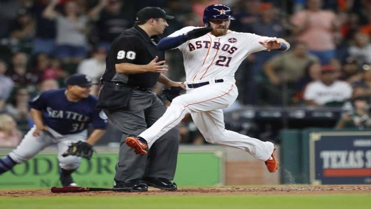Astros meet with Donald Trump to honor their world series win