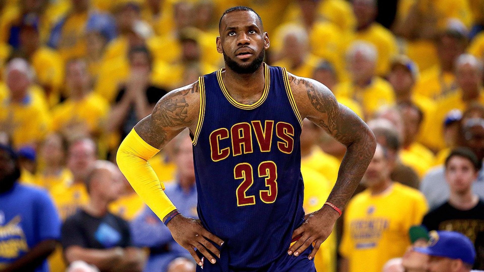 LeBron James wants to play along with his son in the NBA