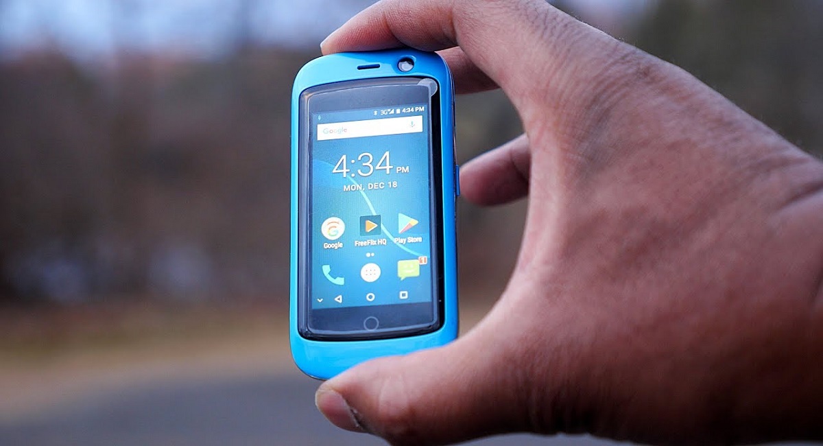 Ultra compacta "Jelly Pro": Un pequeño teléfono inteligente