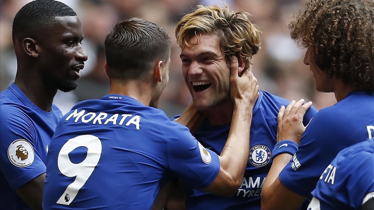 Marcos Alonso hace historia del fútbol con su debut en España