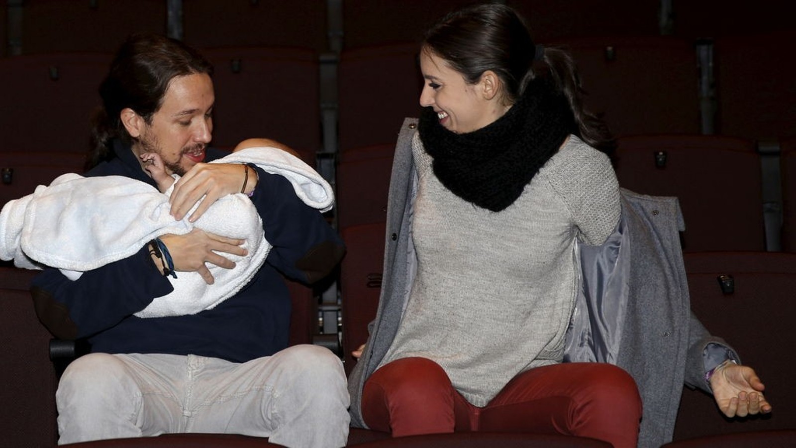 Pablo Iglesias e Irene Montero anuncian que están embarazados de gemelos