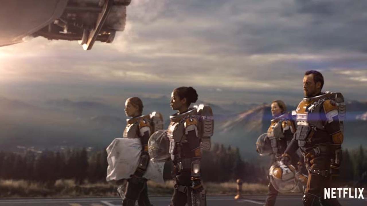'Lost in Space' reboot coming soon to Netflix and good reviews are in