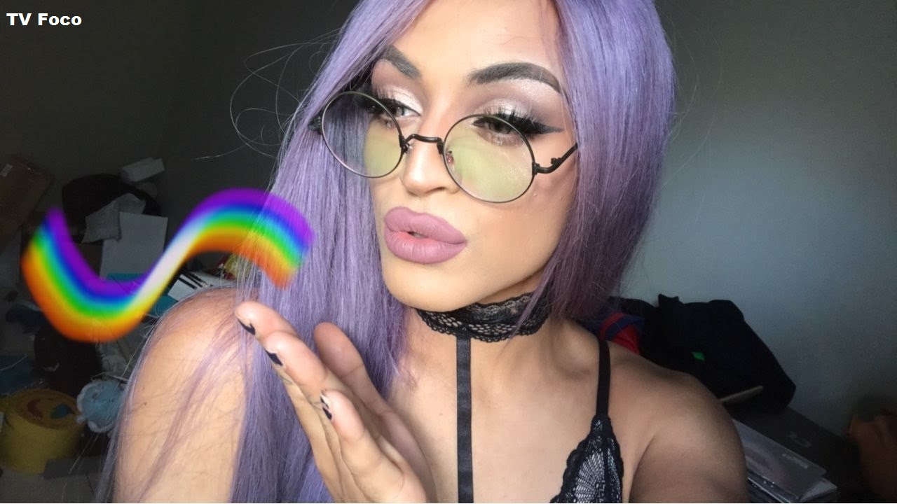 Após ganhar curtida de Rihanna, Pabllo Vittar tem reação inusitada