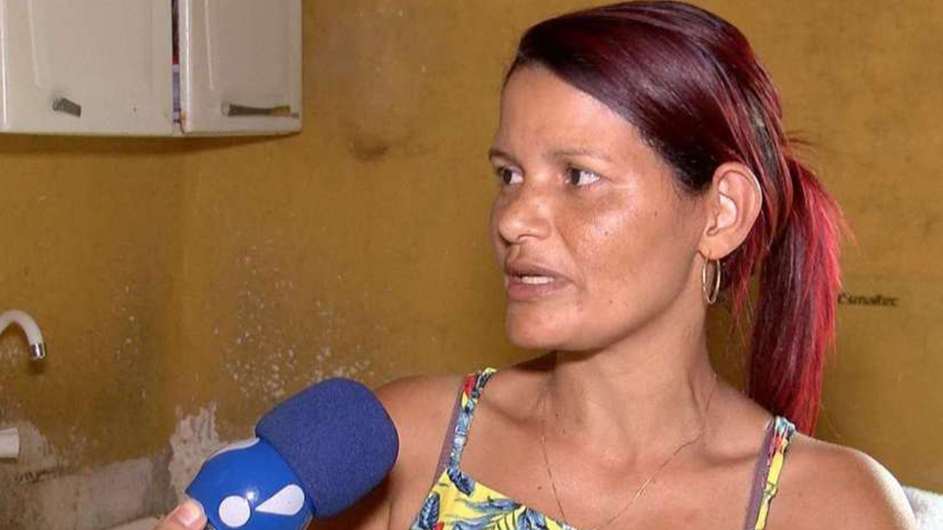 Mãe de Gleici do BBB lamenta passar fome: 'Esse mês não deu pra fazermos feira'