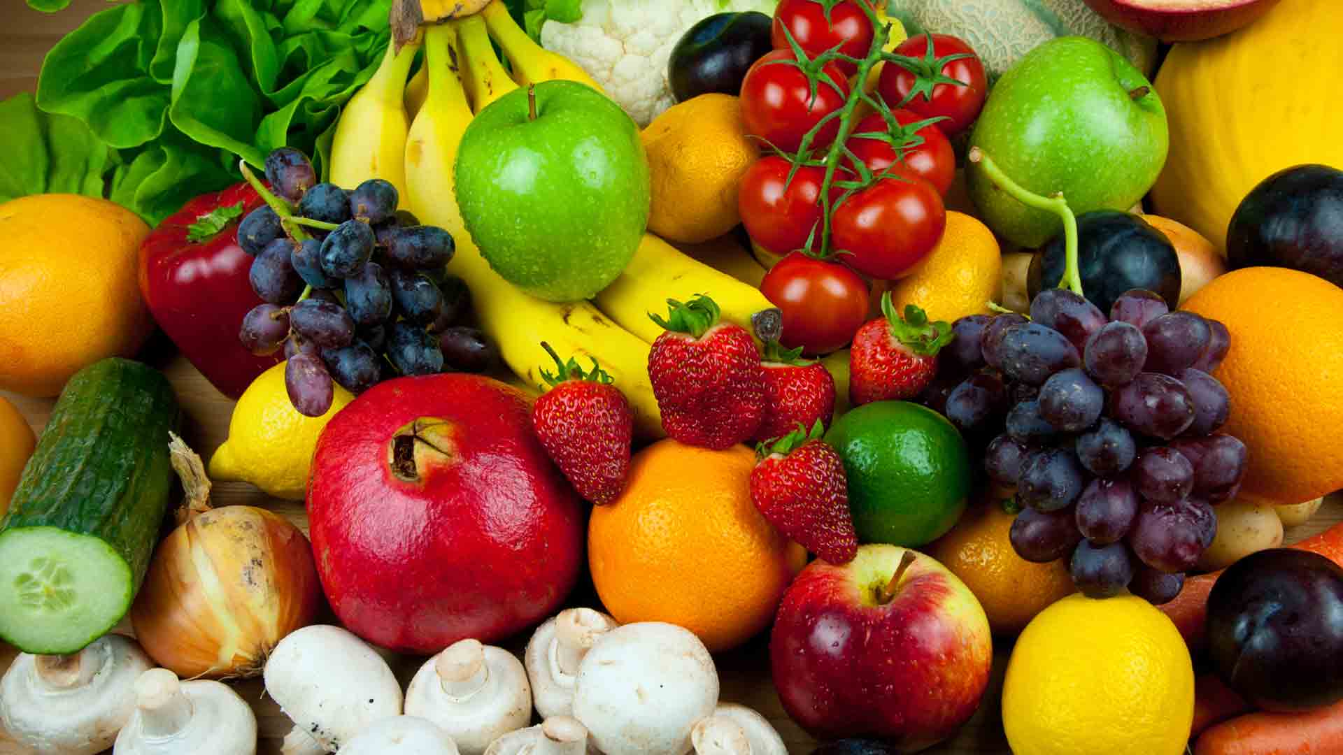 Desintoxica tu cuerpo con cócteles naturales