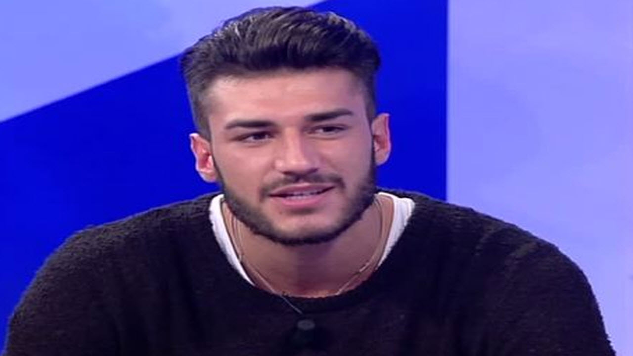 Uomini e Donne: Lorenzo dice addio a Sara, il suo post su Instagram