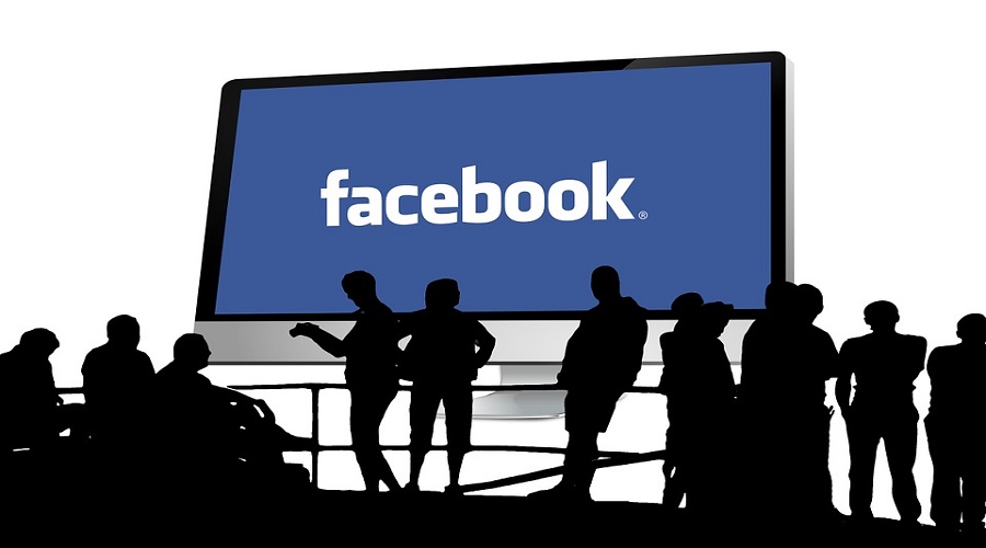 Facebook es nuevamente criticado