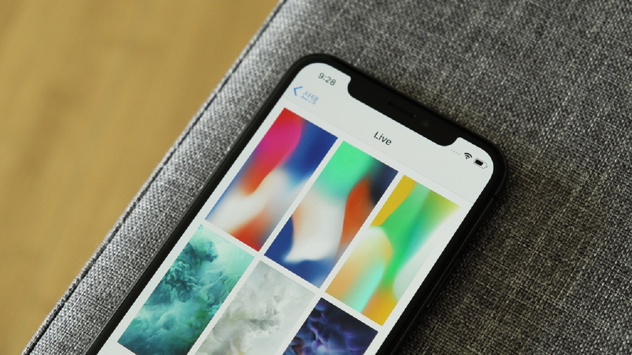 Apple iPhone X, in aumento il numero di clienti Samsung ''rubati'' - VIDEO