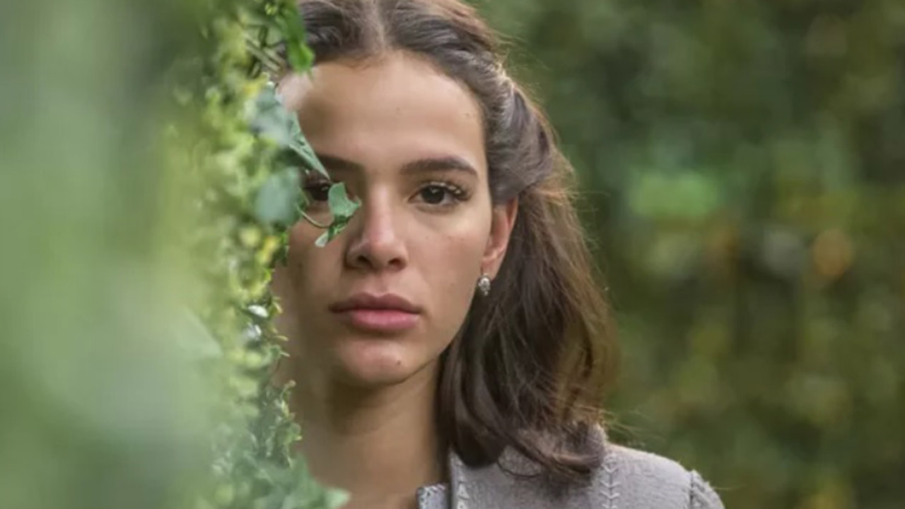 Bruna Marquezine fala sobre bebê e fãs pedem gravidez de Neymar, veja