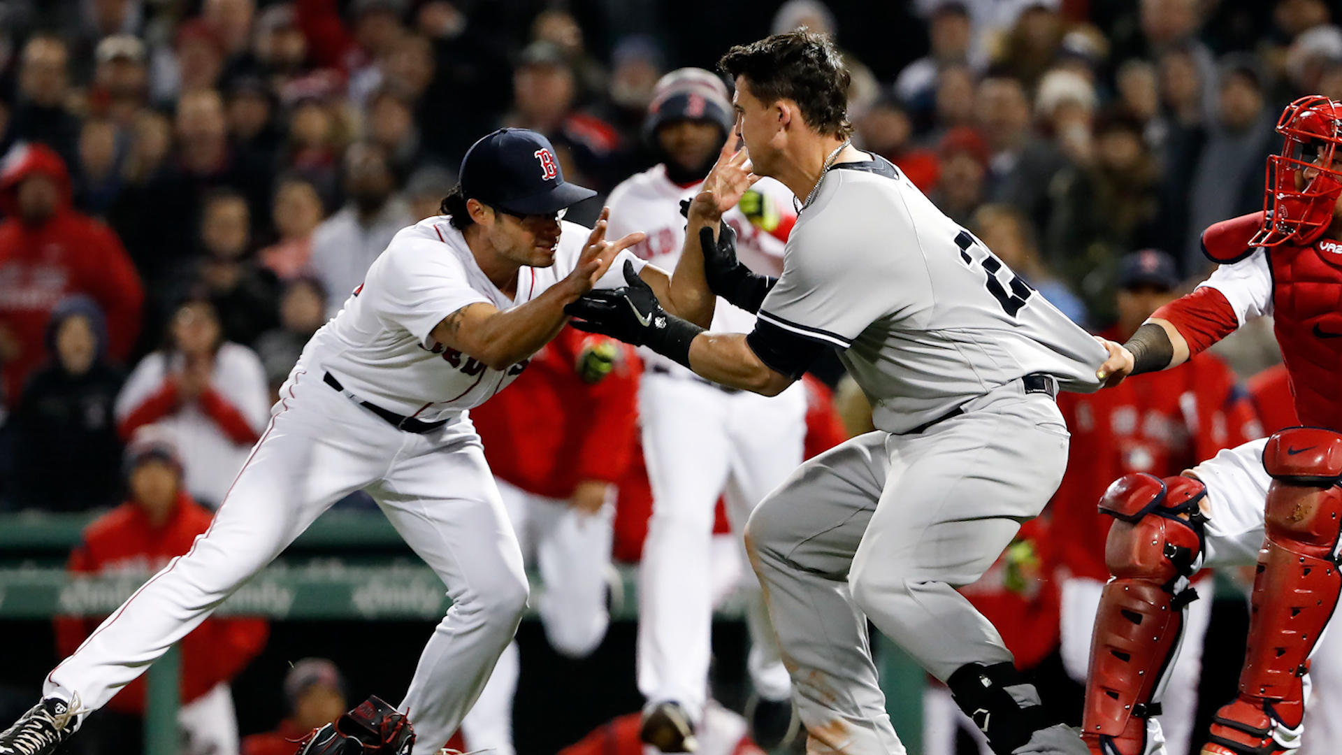 Las bancas se borraron dos veces en los Red Sox-Yankees