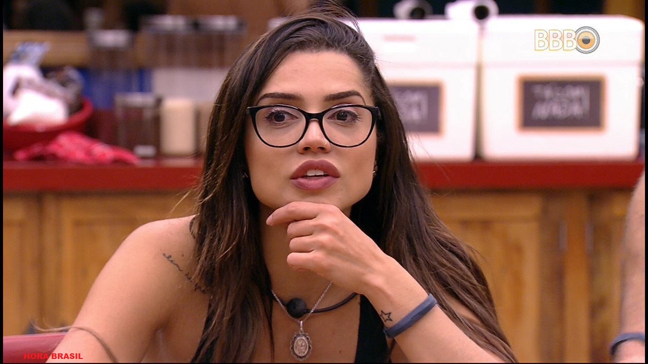 Após Paula fala sobre a Síria, sua mãe manda recado e pede desculpas a Kaysar