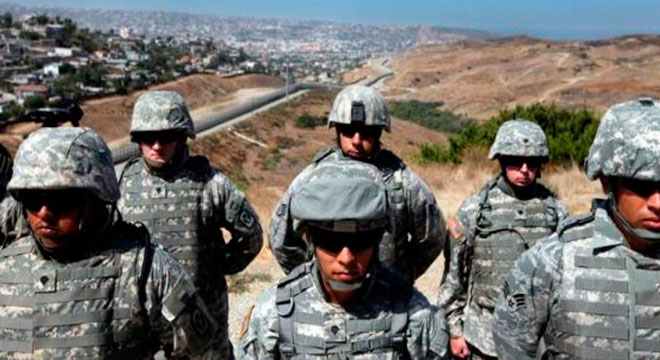 Estados Unidos envía agentes de las Fuerzas Armadas a frontera mexicana