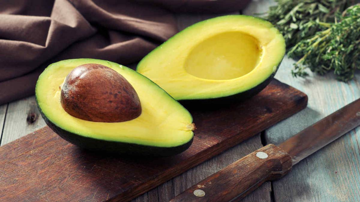 ¿Un aguacate al día reduce el colesterol malo?