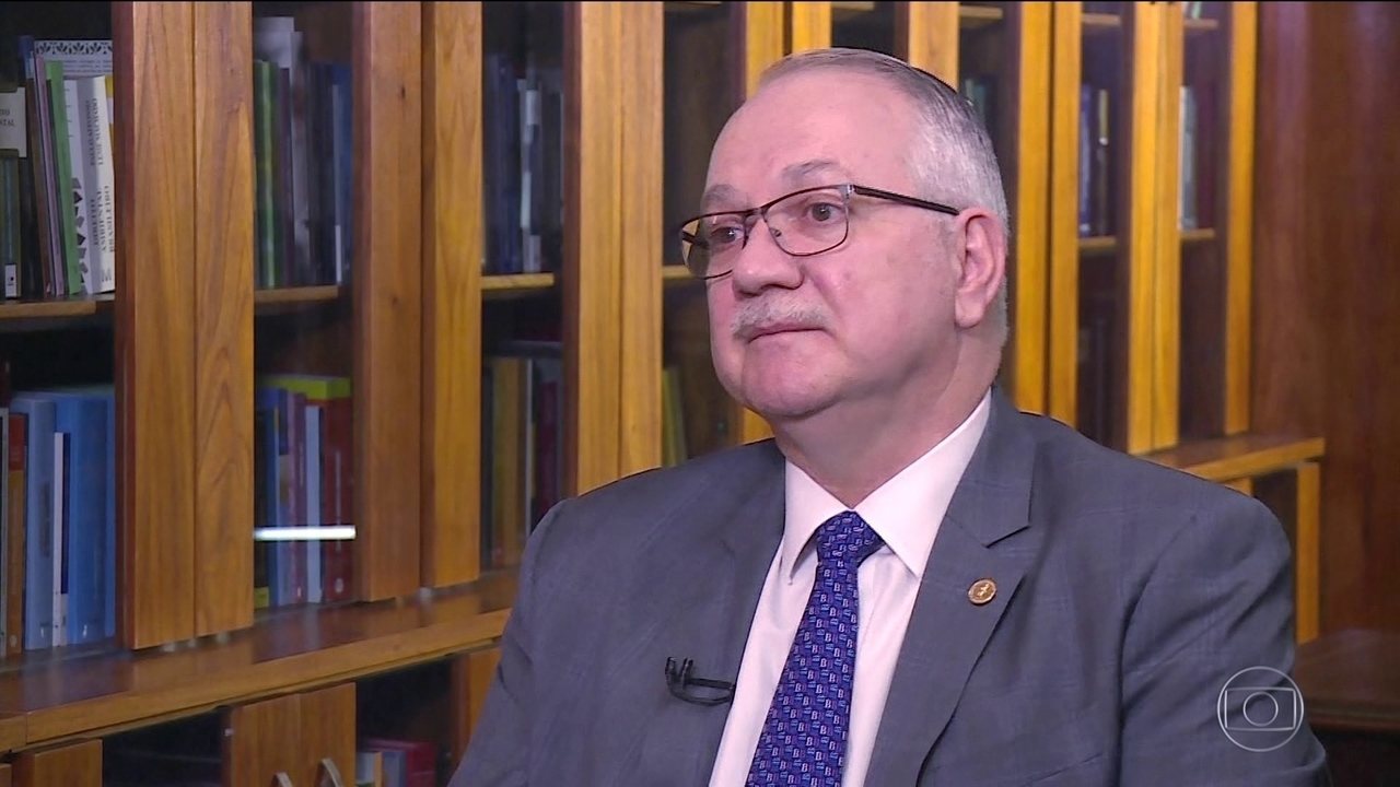 Fachin toma decisão que pode aliviar Lula