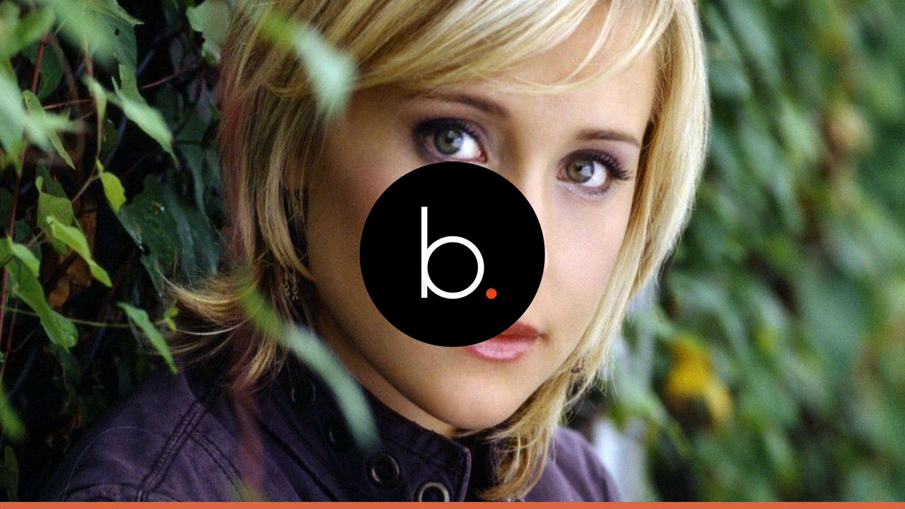 "Smallville" star released on a multi-million bond