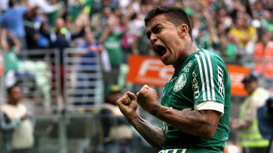 Após vitória, Dudu se desculpa com a torcida do Palmeiras