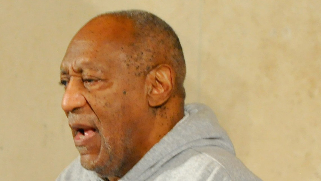 Violenza Sessuale, Bill Cosby riconosciuto colpevole: rischia 30 anni di carcere