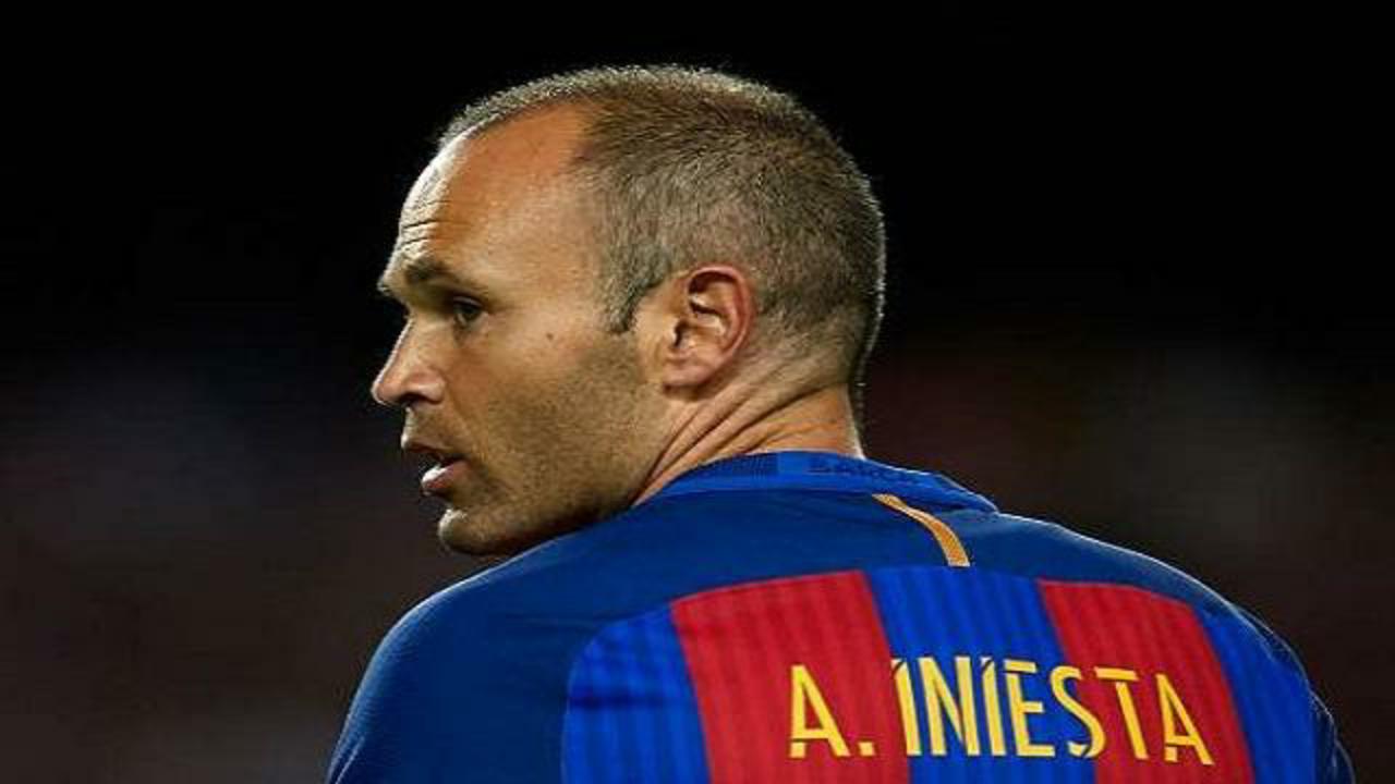 Andres Iniesta: lacrime per l’addio al Barça