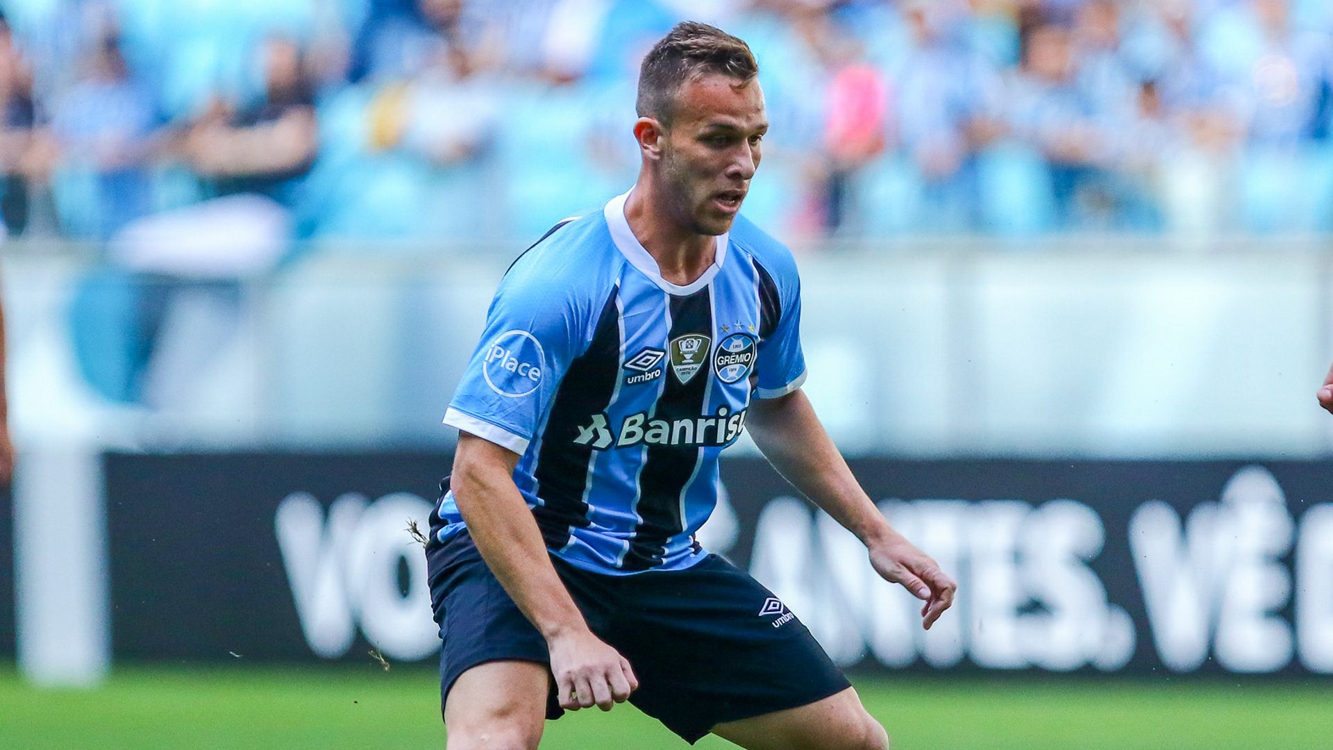 Arthur já está em apuros no Barcelona