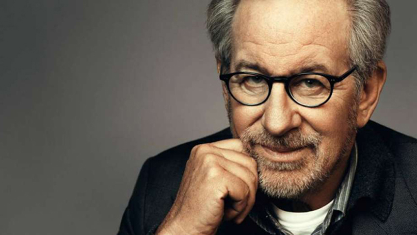 DC se aferra a Steven Spielberg, que aborda una película de Blackhawk