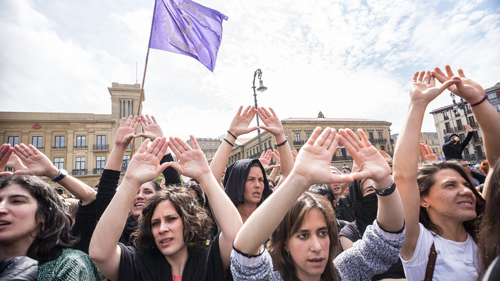 Manifestaciones contra la manada frente a la audiencia de Navarra