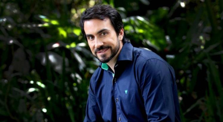 Padre Fábio de Melo se emociona ao desabafar