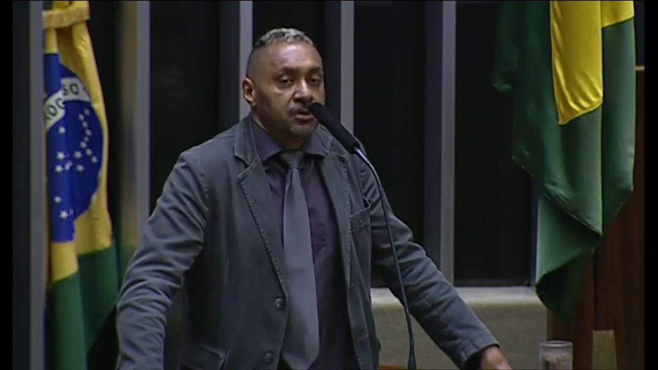 Inquérito contra Tiririca é retirado do STF