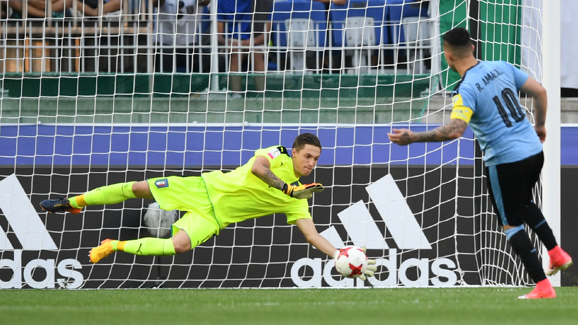 Los que se quedan y los que se van el Milan
