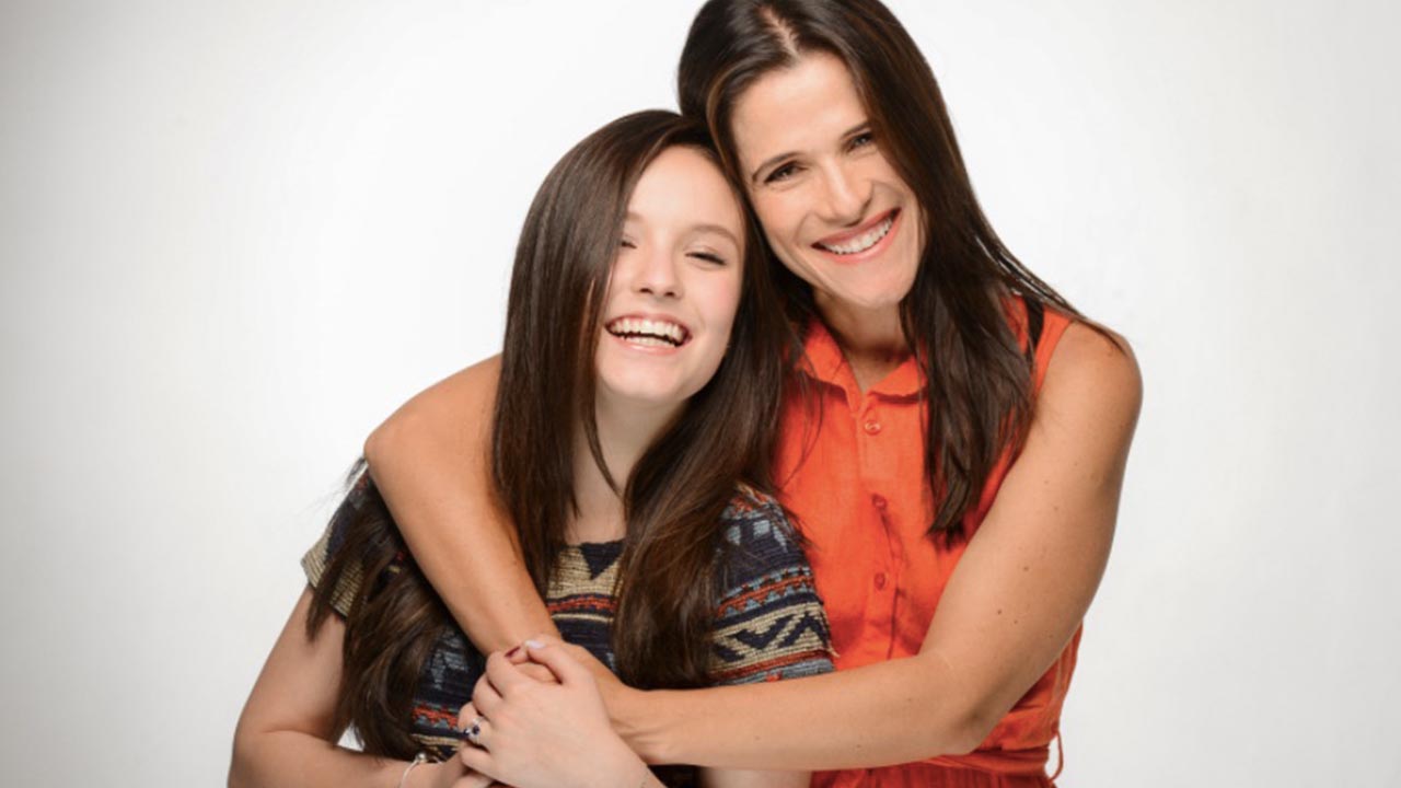Globo está disposta a pagar multa do SBT para ter Larissa Manoela, veja