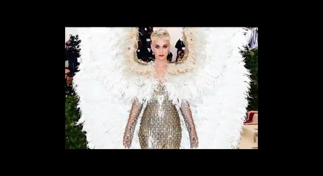 Katy Perry extended an olive branch to Taylor Swift. Is bad blood behind them?