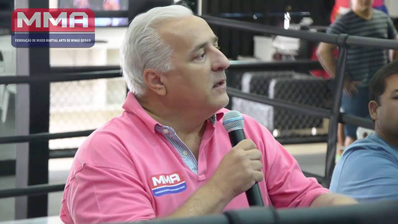 Demônio cede entrevista para o SBT