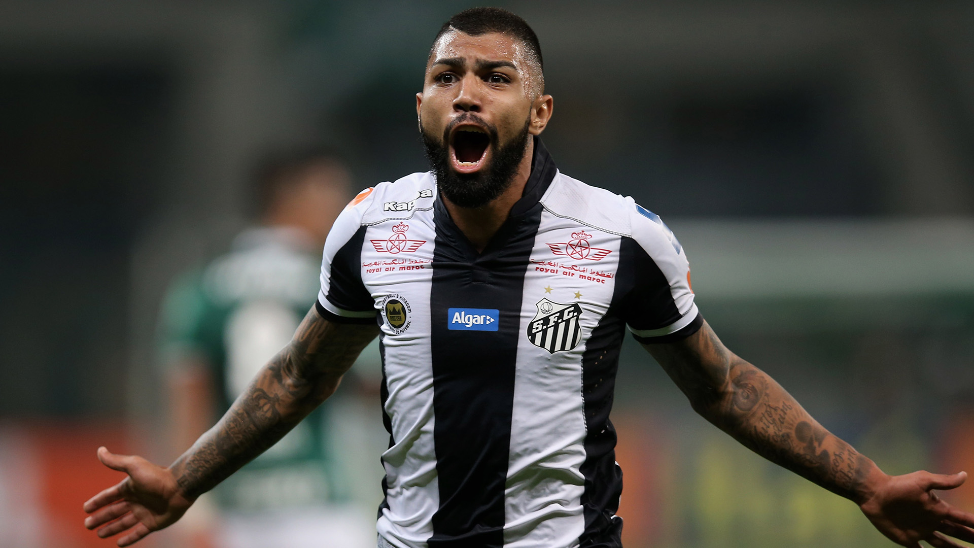 Gabigol se irrita com pergunta feita por repórter