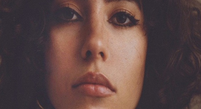 Marina Ontanaya deslumbra en Savage x Fenty