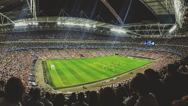 Carille admite que pode deixar o Corinthians devido à proposta milionária