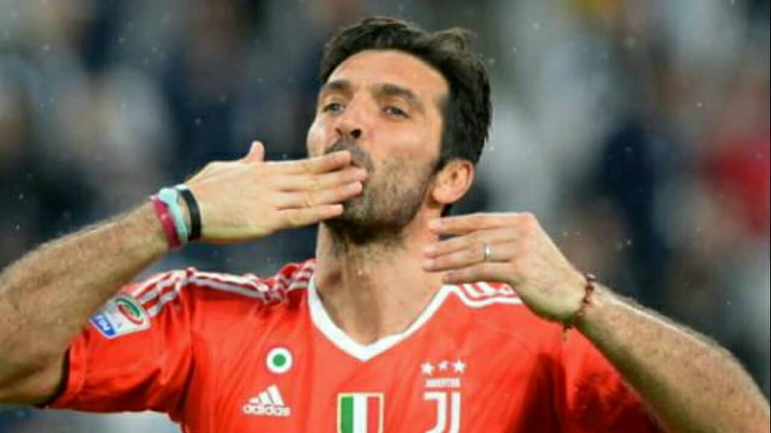 PSG : L'incroyable salaire proposé à Buffon !