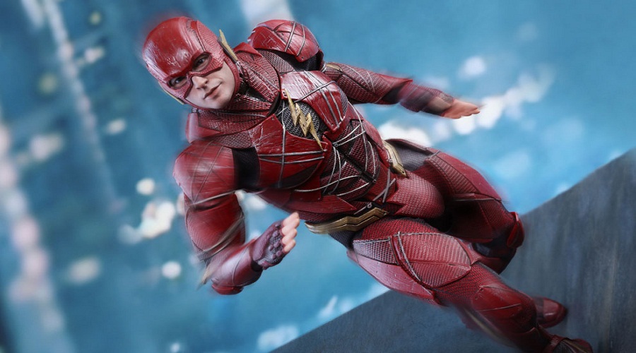 Descripción de Ezra Miller de usar el traje de flash es hilarante y revelador