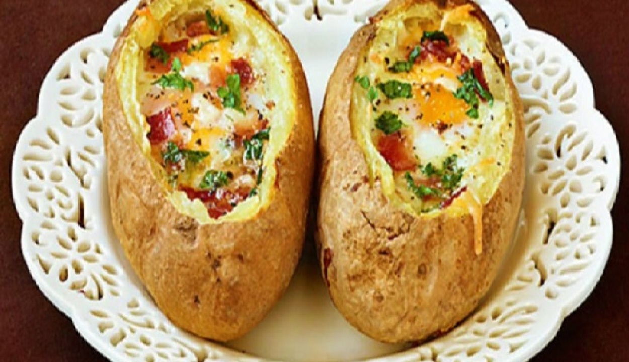 Papas rellenas horneadas con queso mozzarella