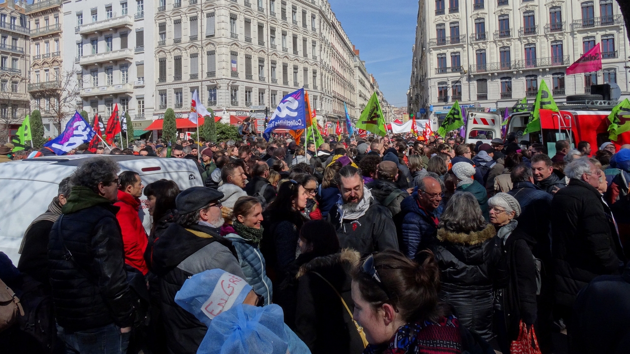 Fonctionnaires : Le nombre de contractuels en hausse ?