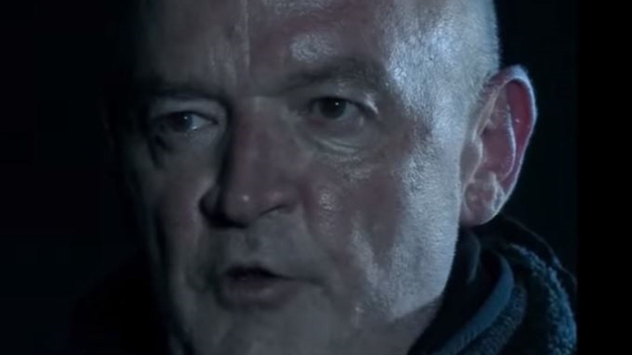 'Coronation Street' Gary makes a bad decision about Pat Phelan