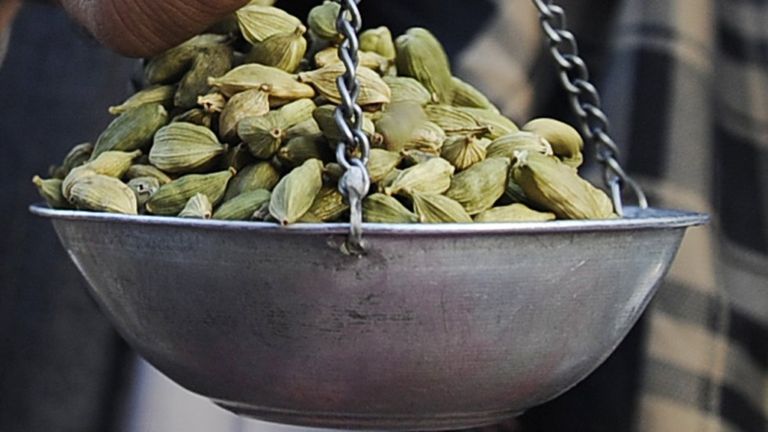 Cardamomo negro excelente para curar el asma