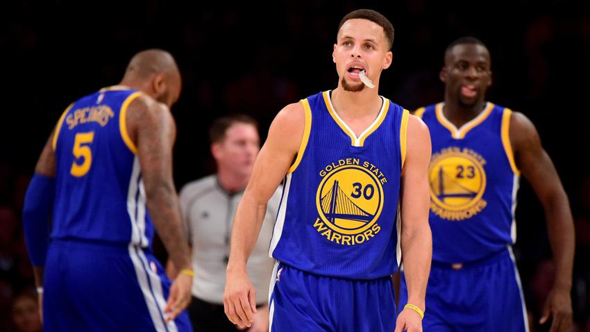 La imparable ofensiva de los Warriors nuevamente se impone