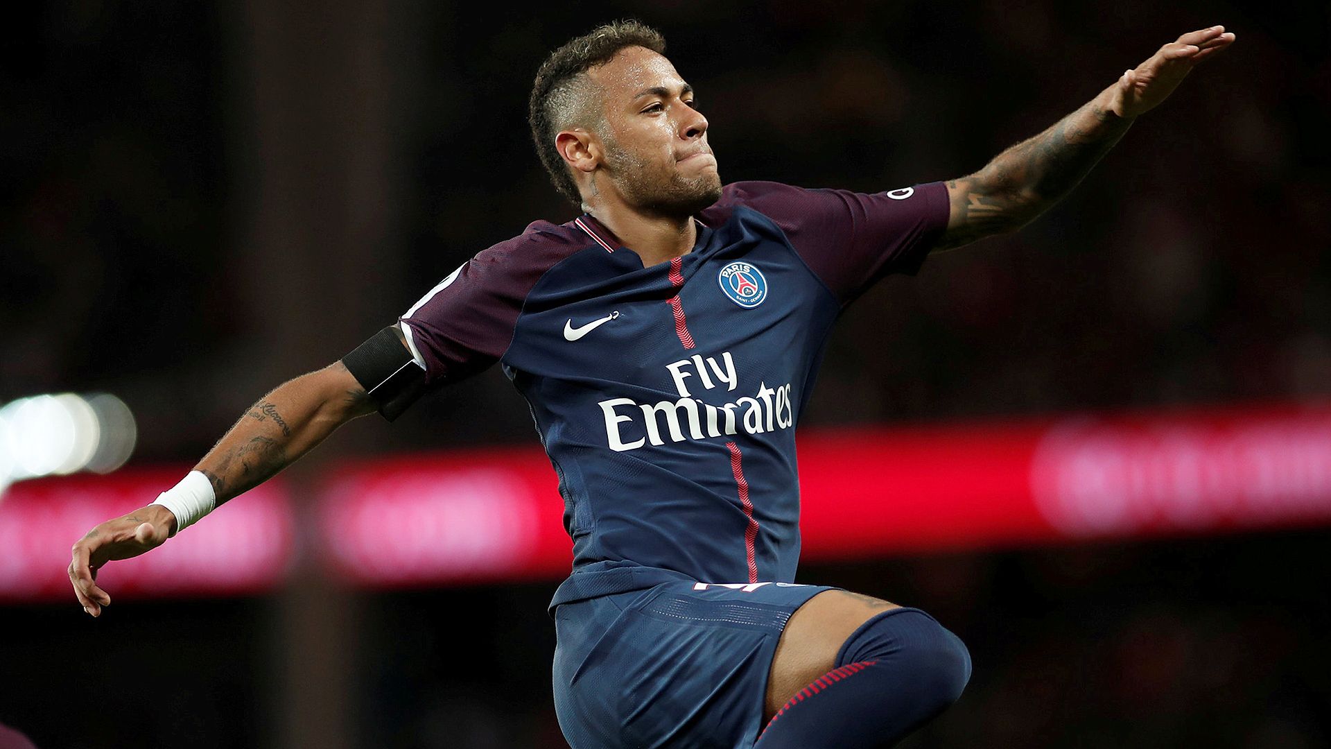 El PSG parece haber convencido a Neymar a quedarse con ellos