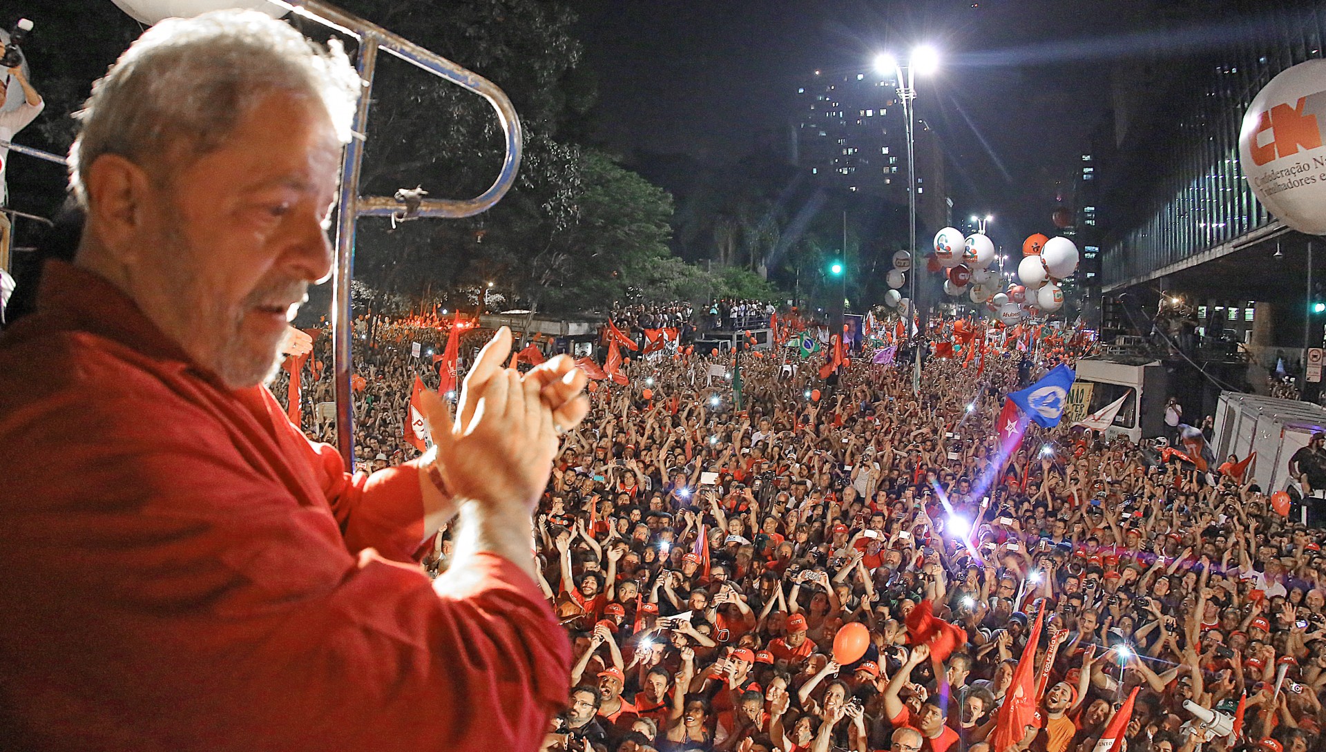 Lula arma sua estratégia durante a crise