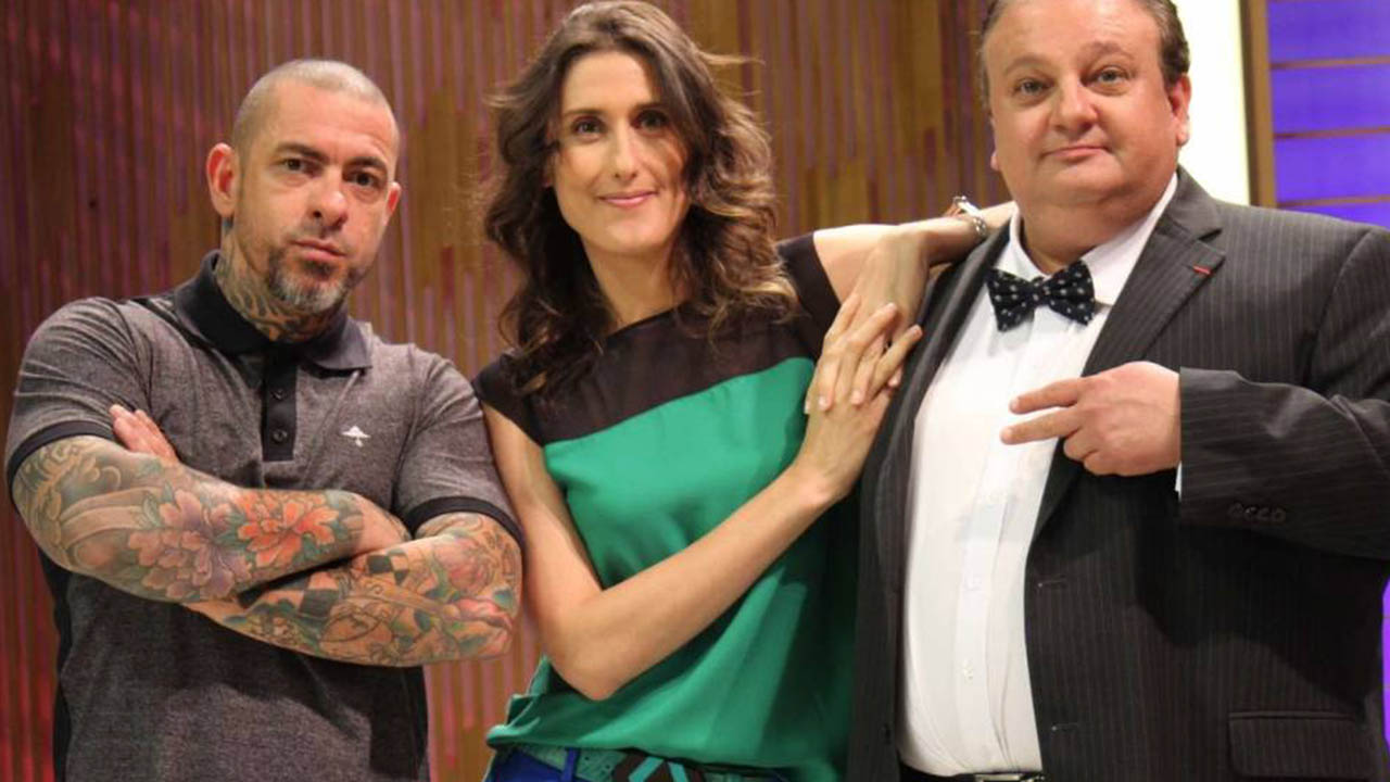 Prova vendada traz de volta dois participantes ao 'MasterChef Brasil', vídeo