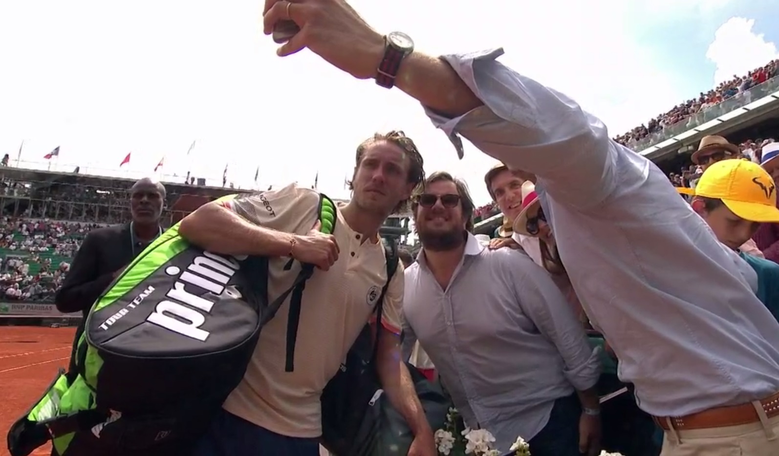 Lucas Pouille rejoint le 3e tour de Roland-Garros après la nuit