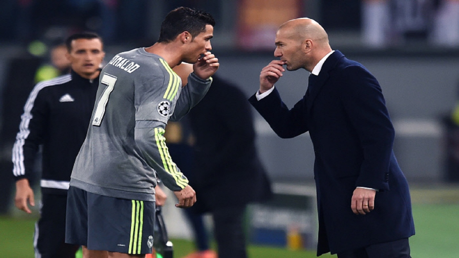 VÍDEO: Un rumor habla de una oferta de 200 millones de Euros para Zidane