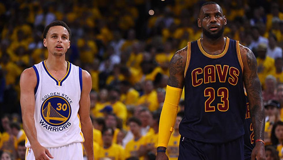 Warriors derrotan con polémica a los Cavs, en el Juego 1 de las NBA Finals