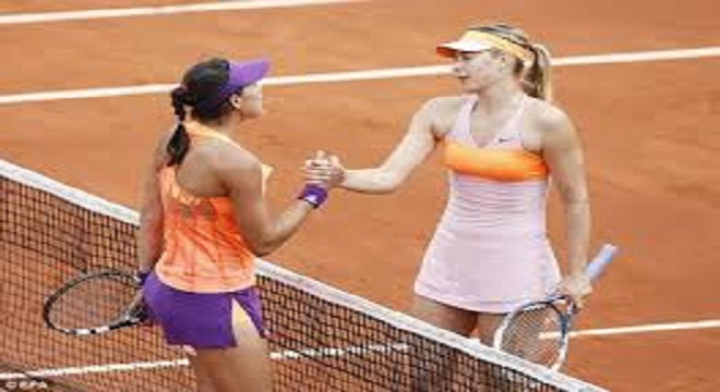 VIDEO: Muguruza y Sharapova avanzan a cuartos de Roland Garros sin jugar