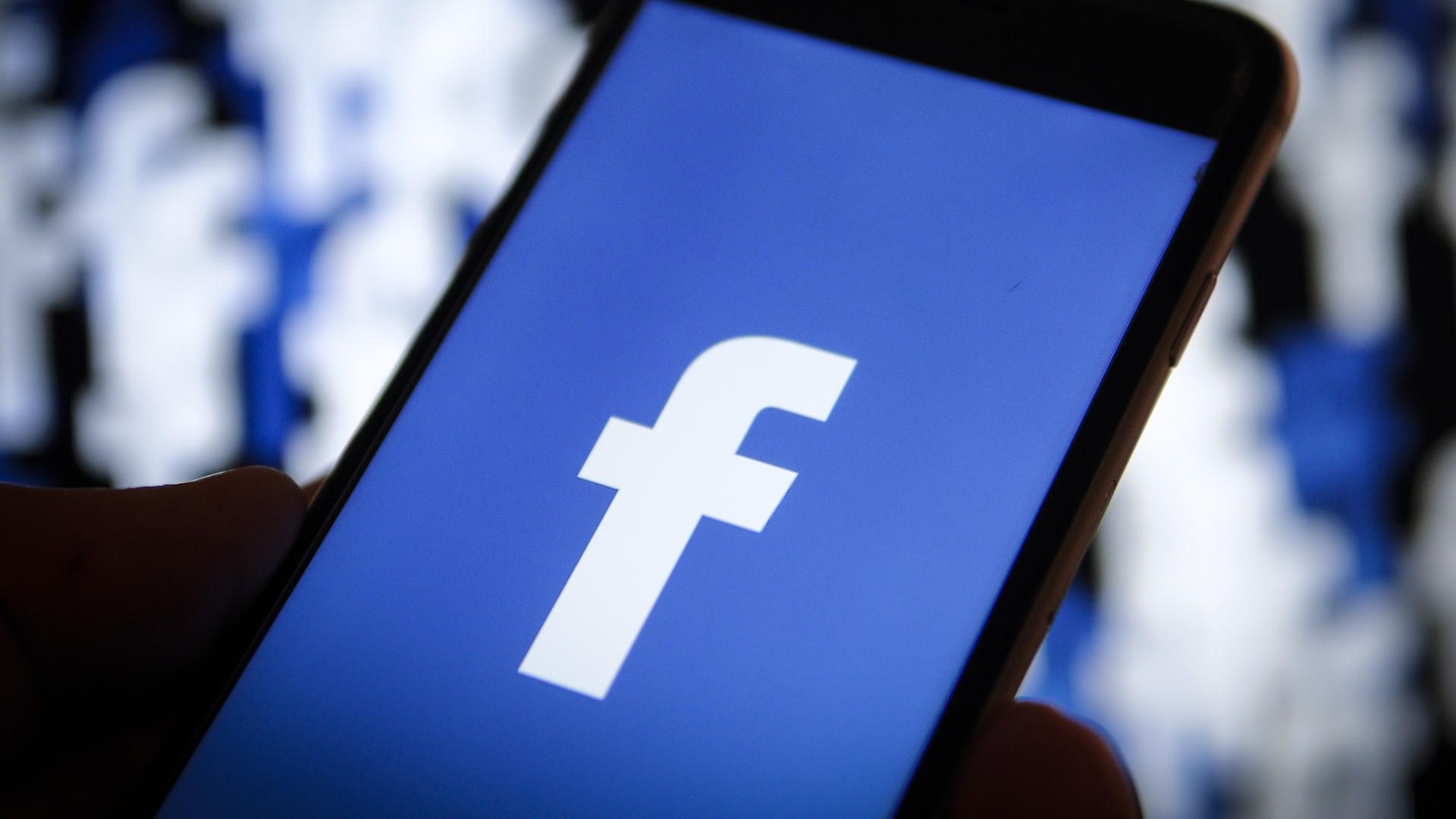 Facebook cierra la sección de temas 'Tendencias'