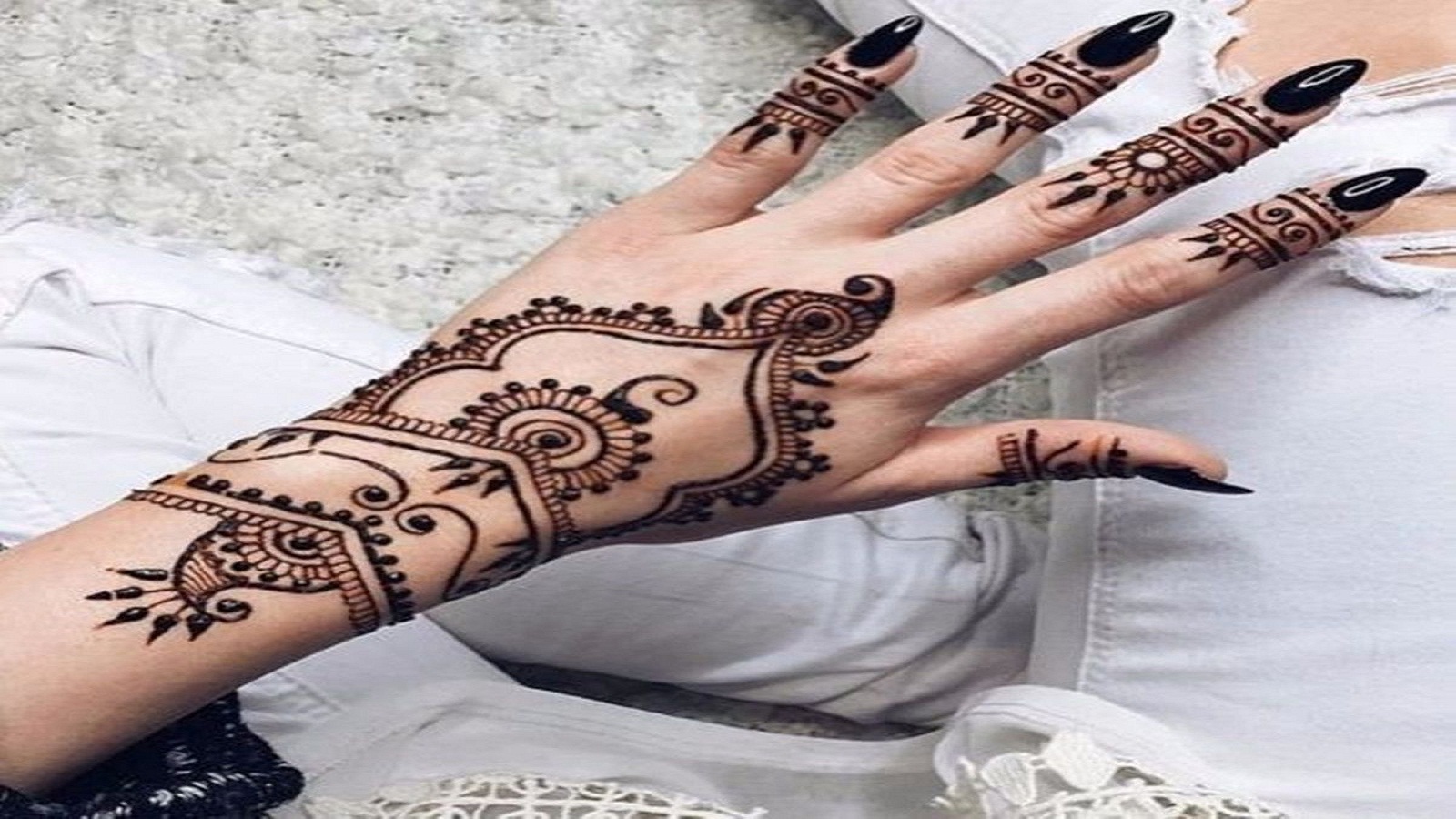 tatuajes llamada chica masaje de próstata tatuajes llamada chica masaje de próstata